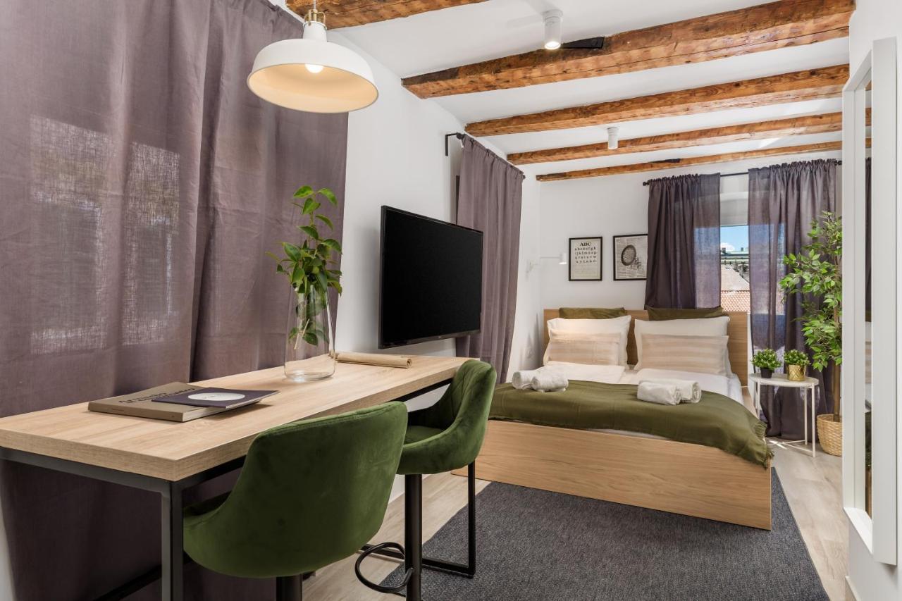 Grota Apartments In The Center Rijeka Extérieur photo