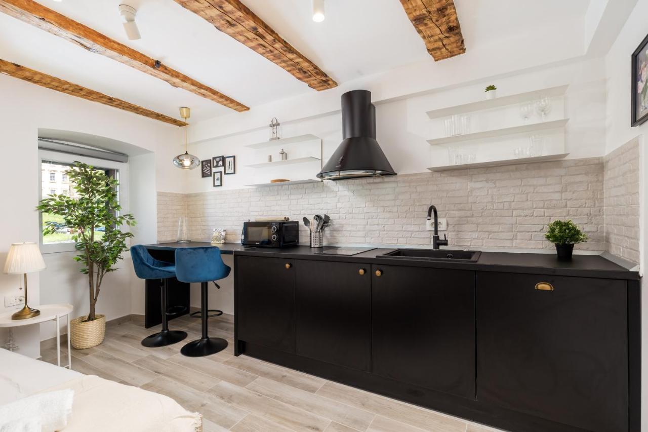 Grota Apartments In The Center Rijeka Extérieur photo